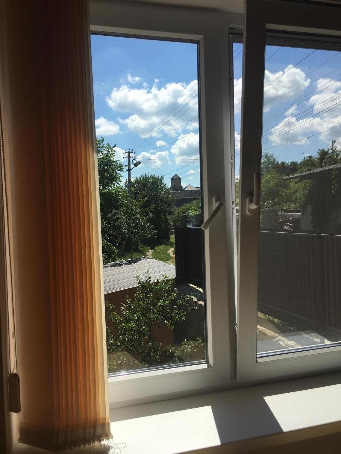 Holiday home вулик будиночок з двома окремими номерами *