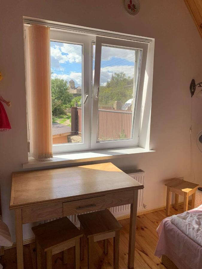 Holiday home вулик будиночок з двома окремими номерами Kamianets-Podilskyi