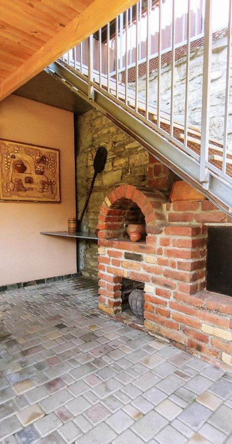 Holiday home вулик будиночок з двома окремими номерами Kamianets-Podilskyi